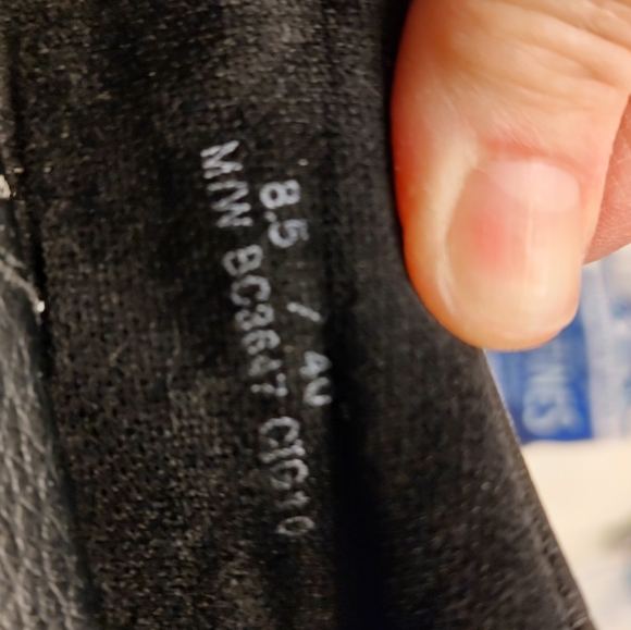 Born BC3647 Black Adjustable Strap Mary Jane Flat Shoes - Picture 7 of 7